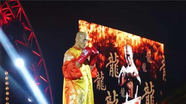 世纪之战2皇甲特卫格斗导师一龙vs泰拳王子播求获胜